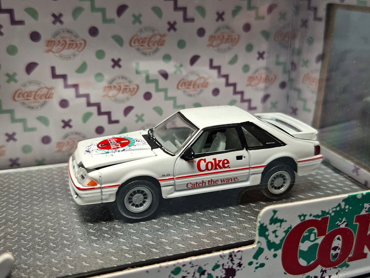 M2 Machines Coca Cola 1990 Ford C-8000 & 1990 Ford Mustang GT (CT07)