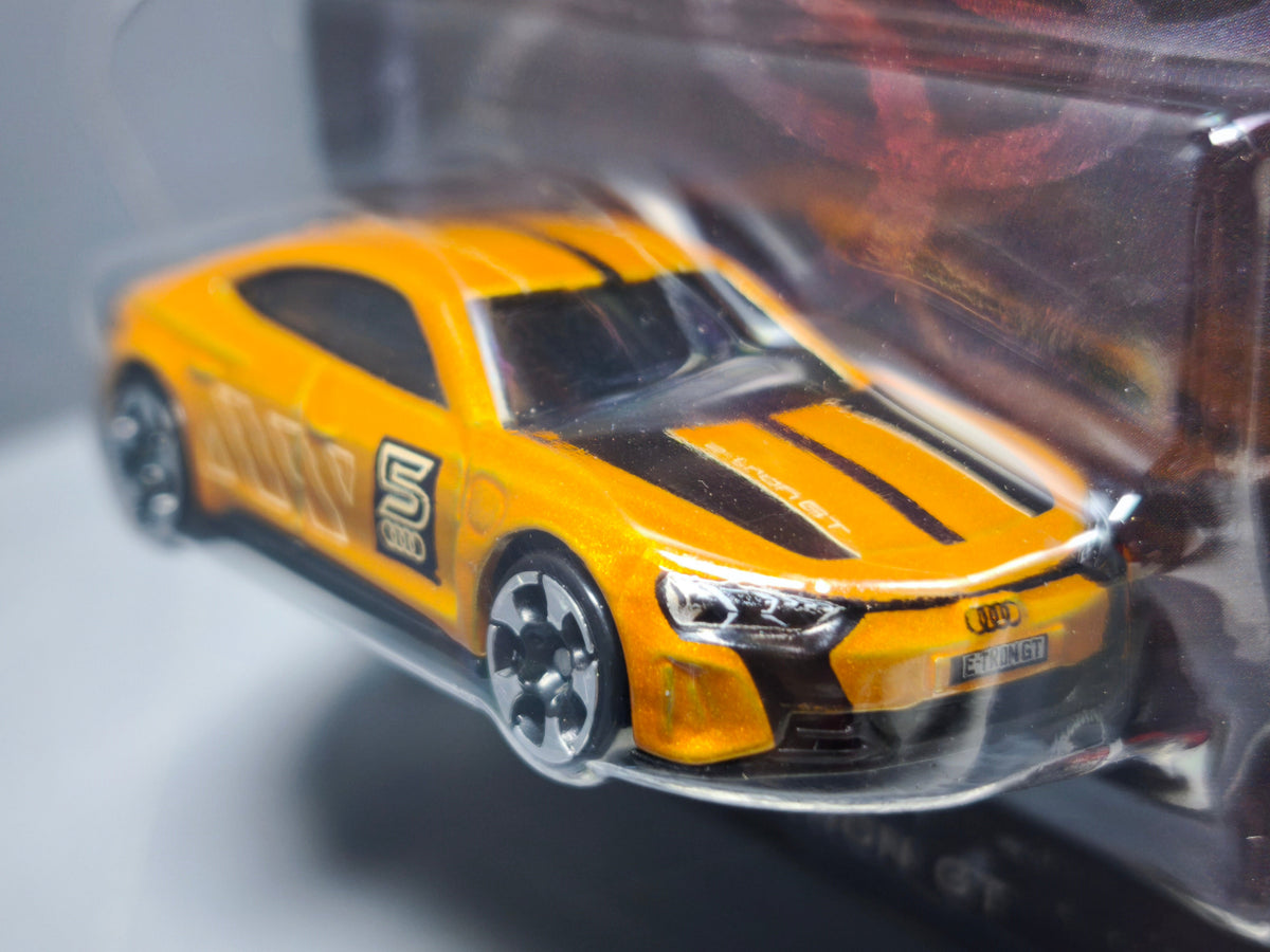 Hot Wheels 2026 Audi Silver series RS E-Tron GT (NP20)