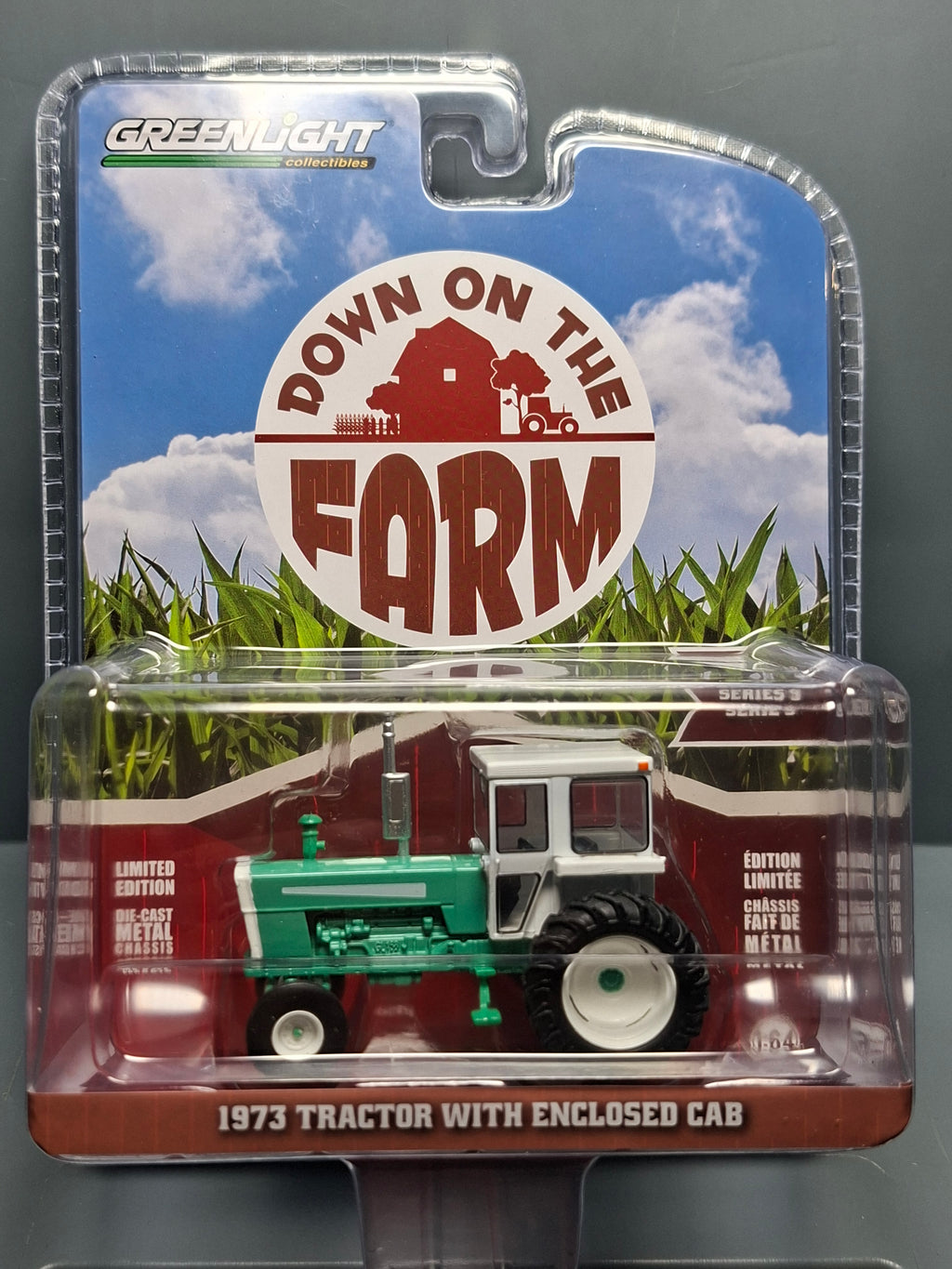 Greenlight  2024 Down on the Farm Series 9 1973 Tractor with Closed Cab  (NG52)