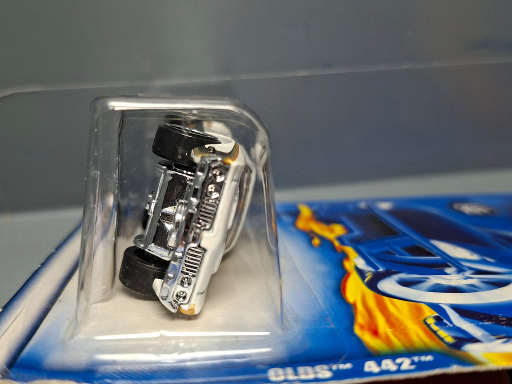 Hot Wheels Olds 442   2000-242 (NP19)