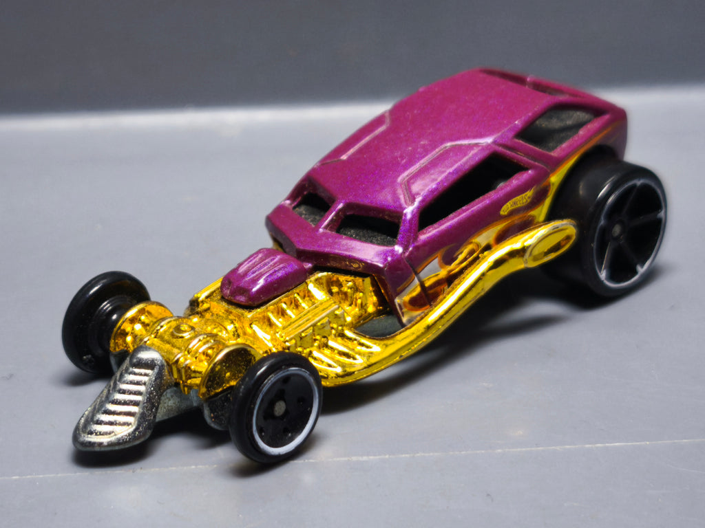 Hot Wheels 2010 mystery Surf crate  (A22)
