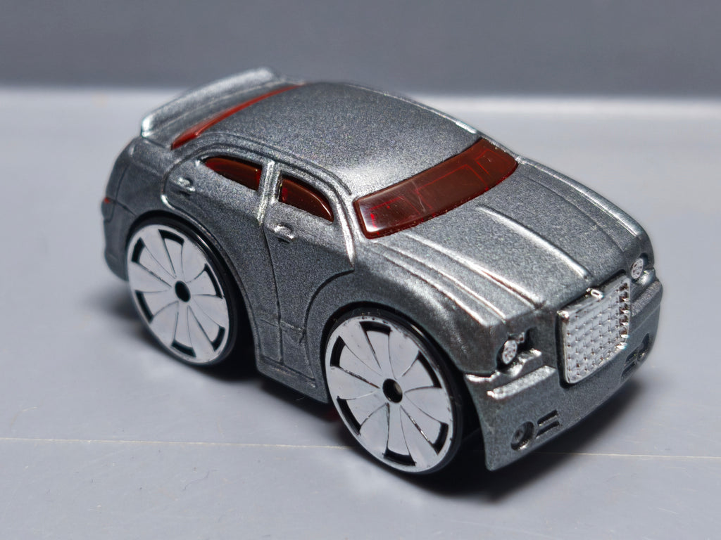 Hot Wheels Chrysler 300C version antibrouillard non peint 2005-031 (A08)