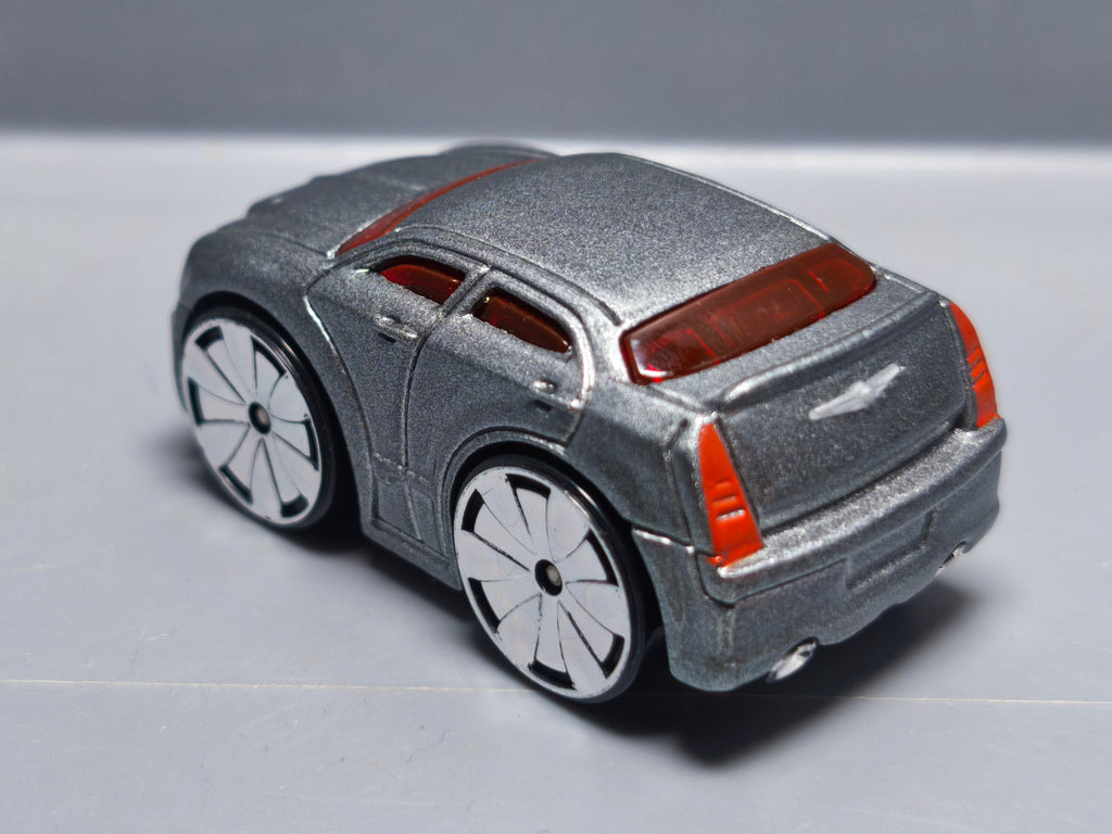 Hot Wheels Chrysler 300C version antibrouillard non peint 2005-031 (A08)