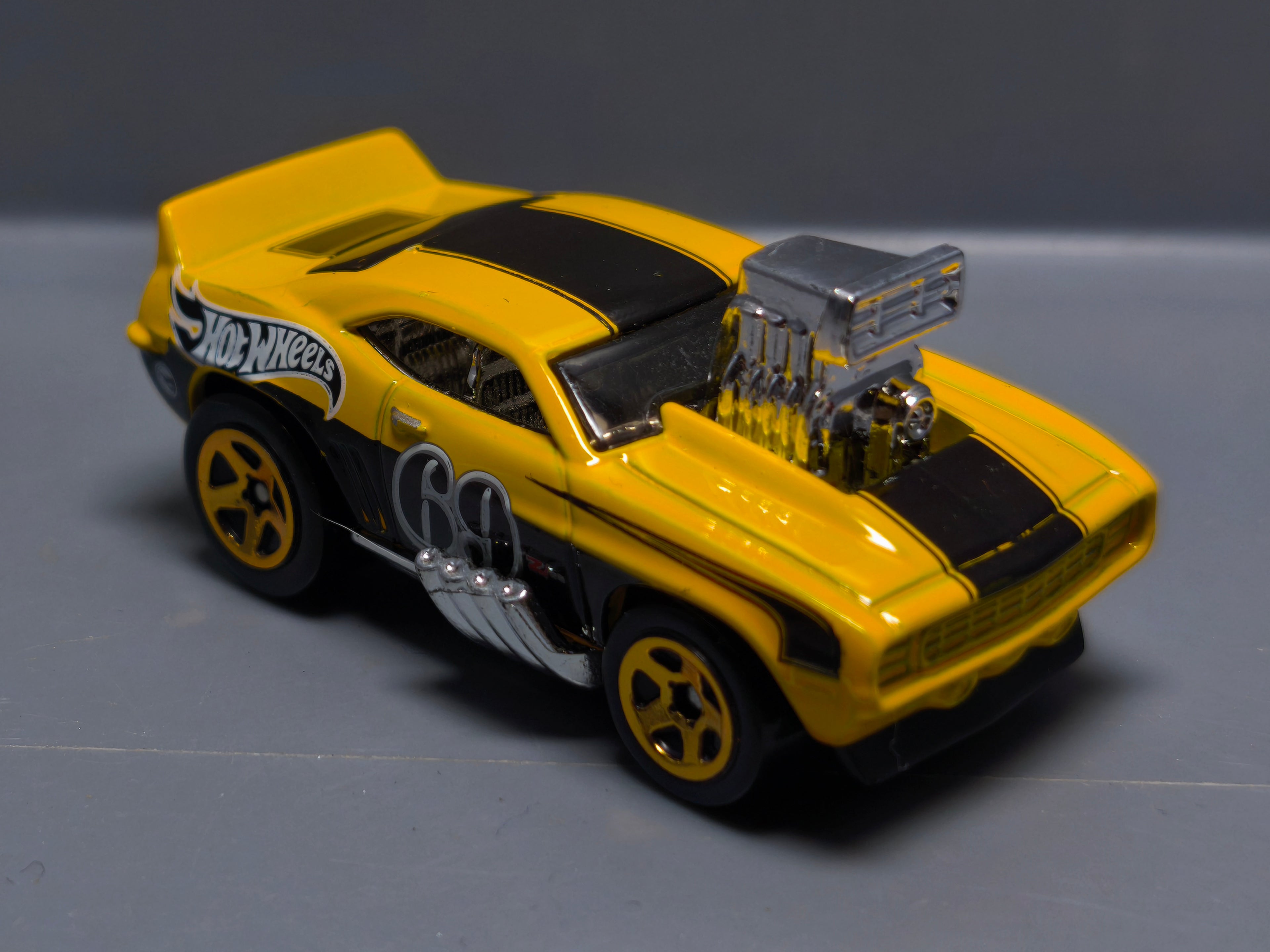 Hot Wheels Treasure Hunt '69 Camaro Z28 2017   (A08)