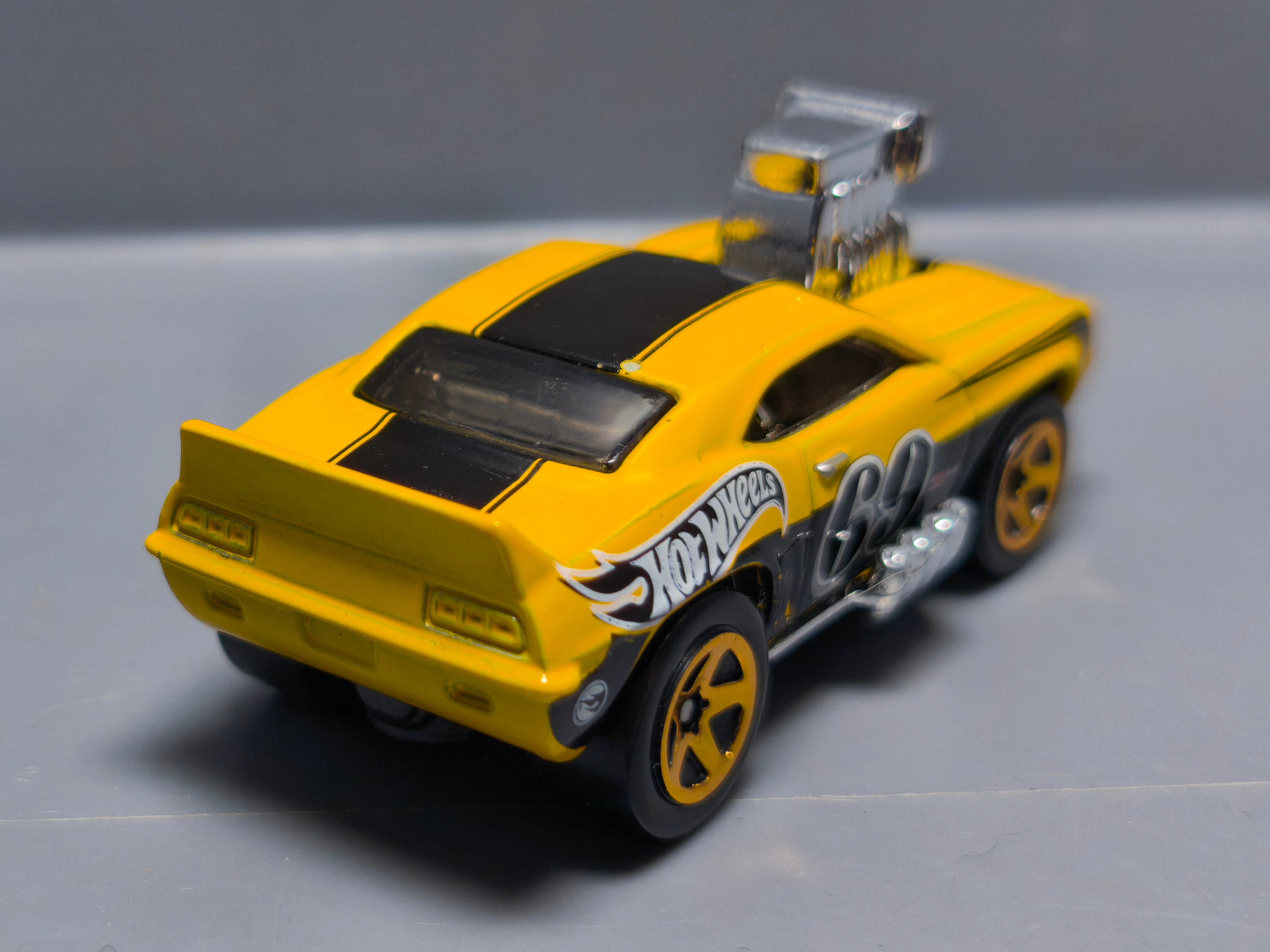 Hot Wheels Treasure Hunt '69 Camaro Z28 2017   (A08)