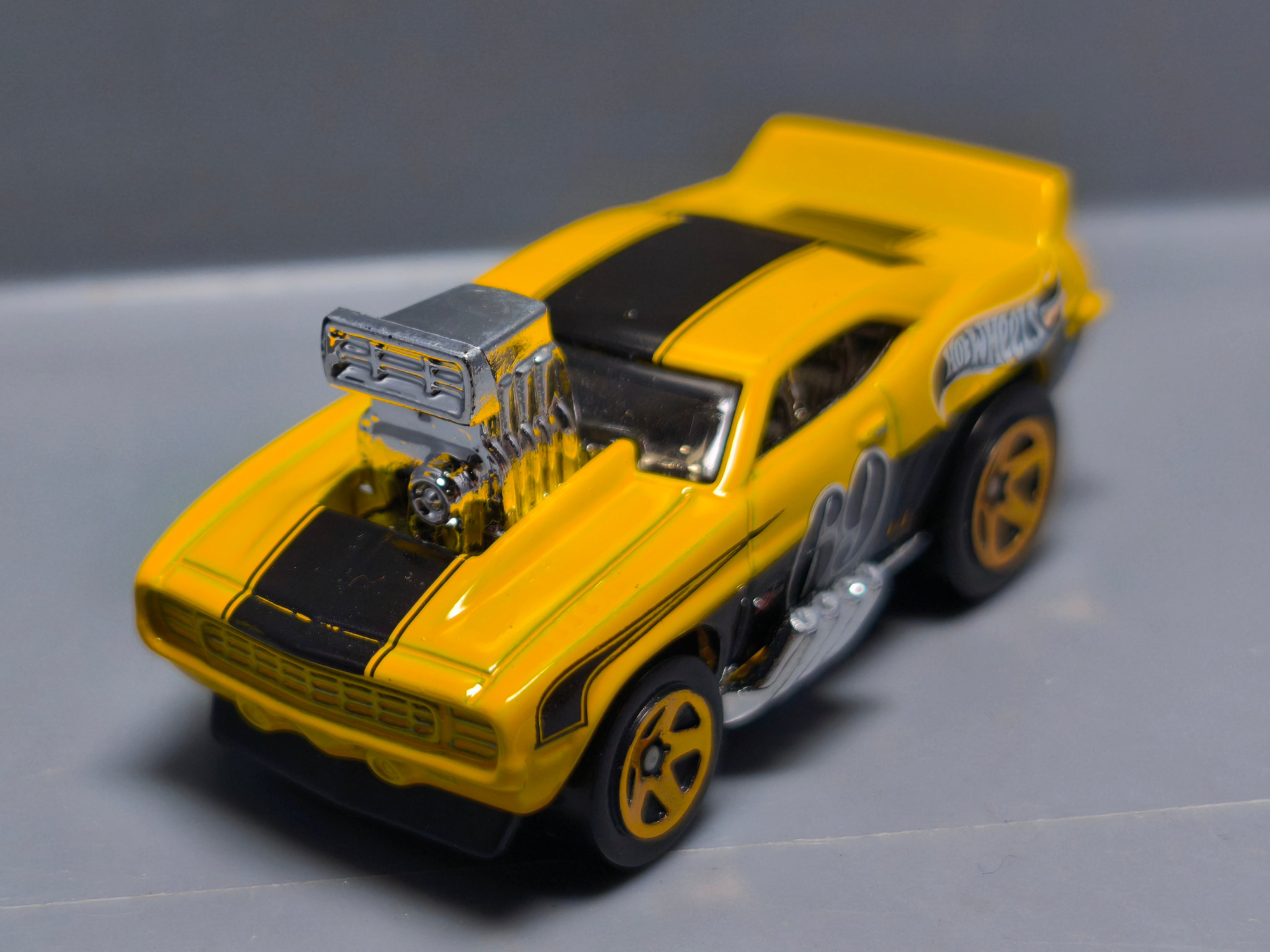 Hot Wheels Treasure Hunt '69 Camaro Z28 2017   (A08)