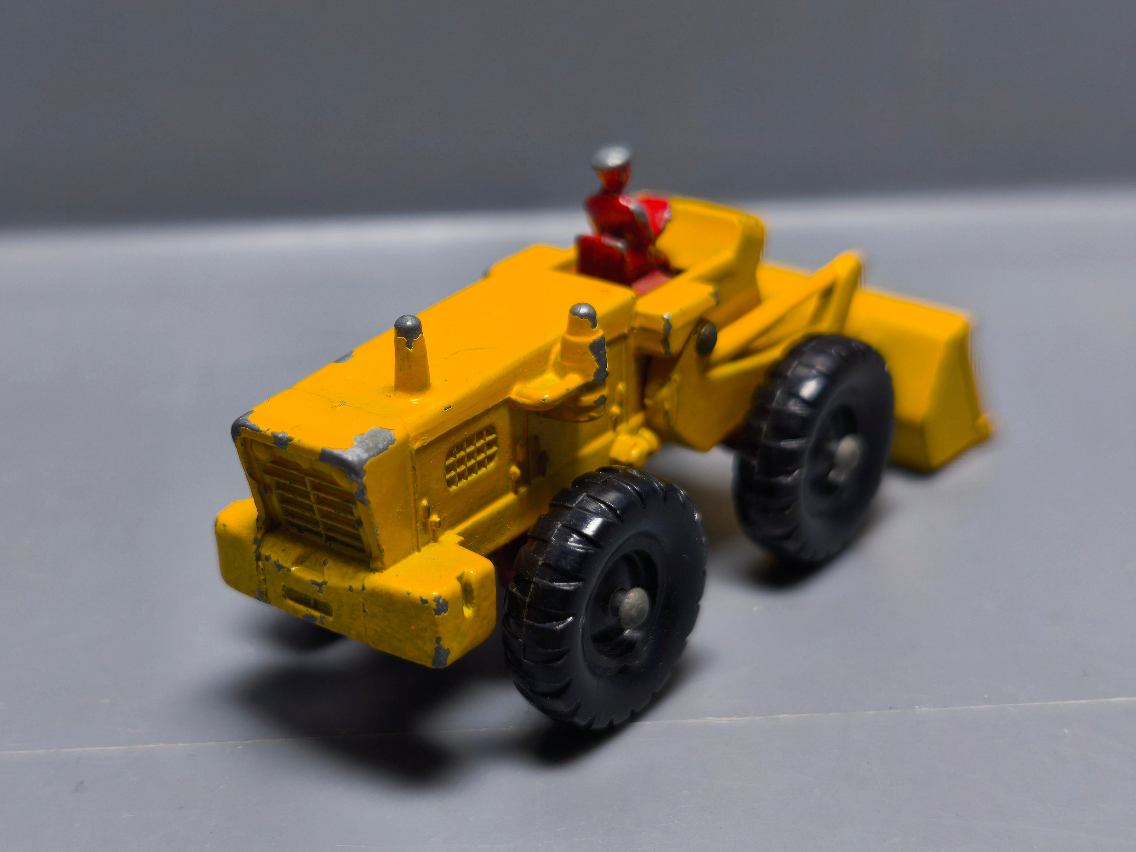Matchbox lesney  Aveling barford tracter shovel   (A09)