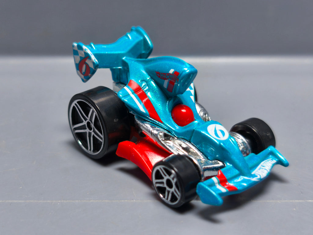 Hot Wheels Tarmac attack 2013-130   (A09)