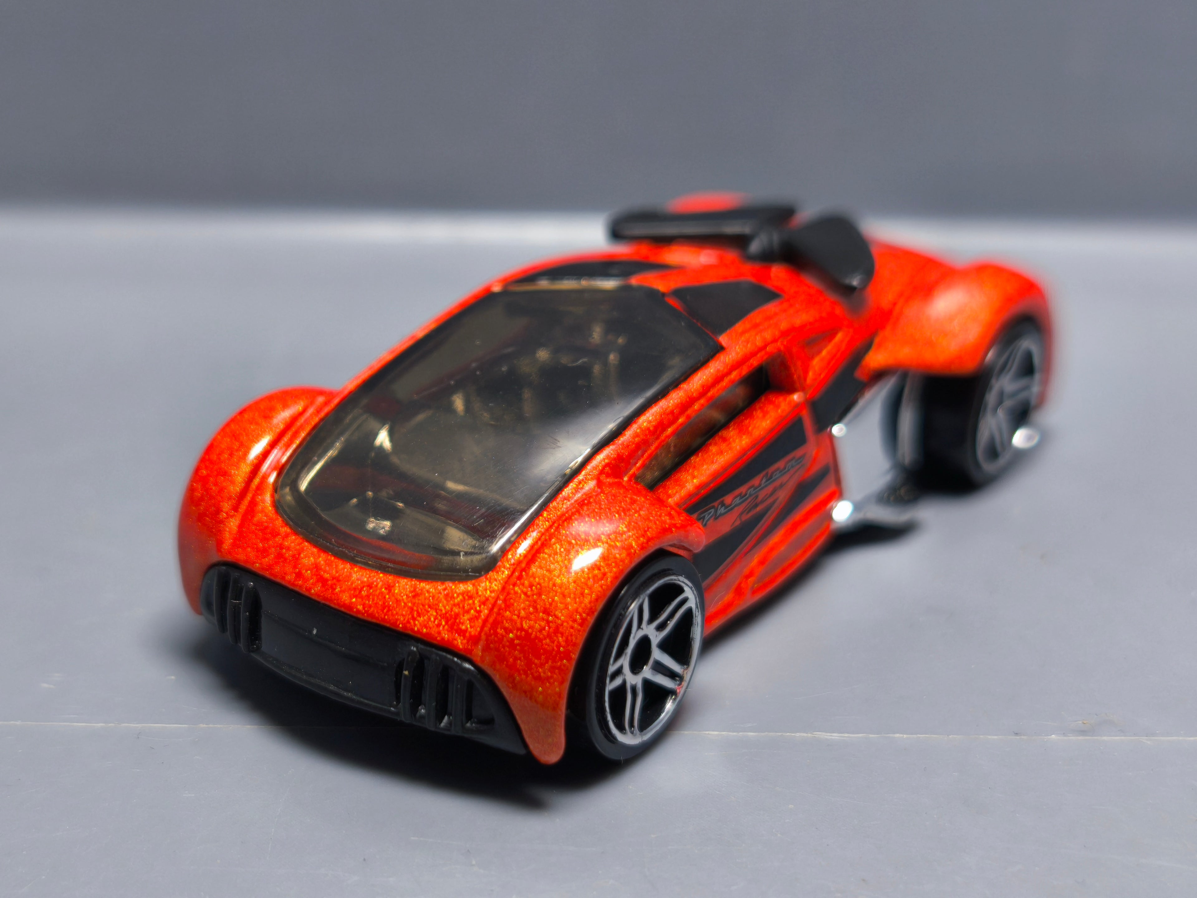 Hot Wheels Phantom racer version orange métallisé 2005-177 (A09)