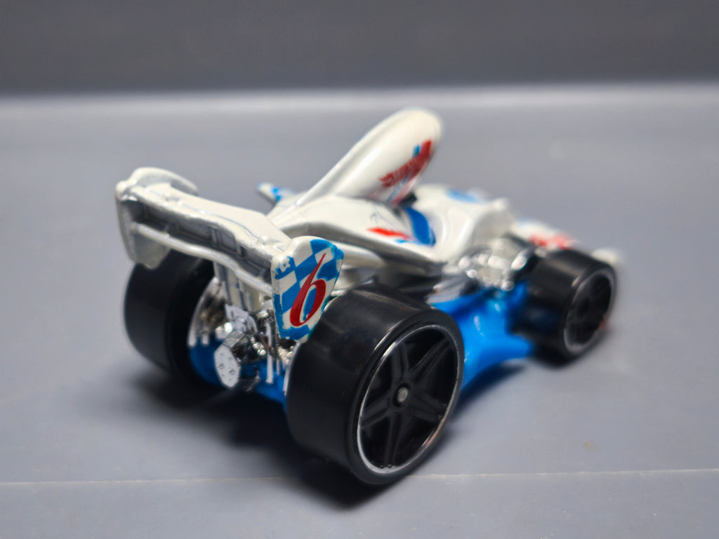 Hot Wheels Tarmac attack 2013-130  (A10)
