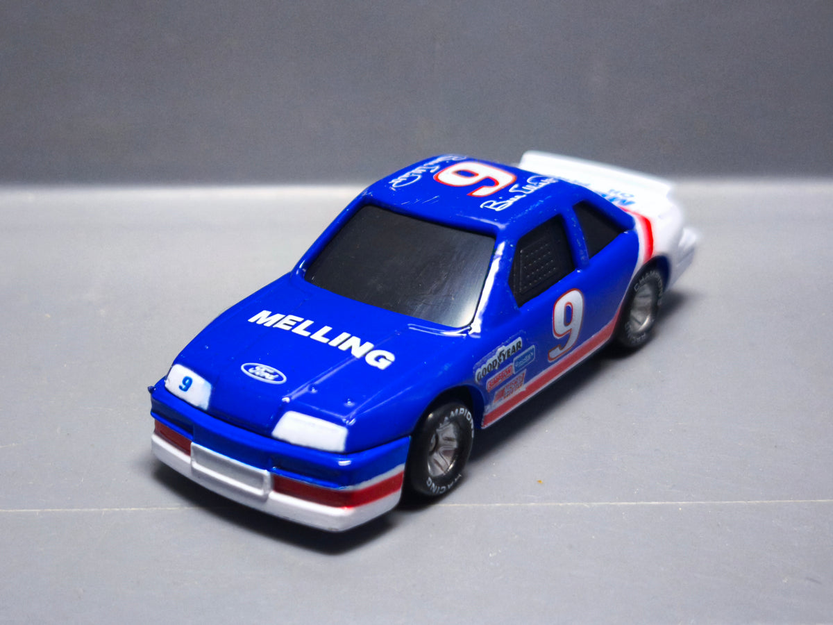 Racing champions stock car Ford thunderbird Bill elliott  (A10)