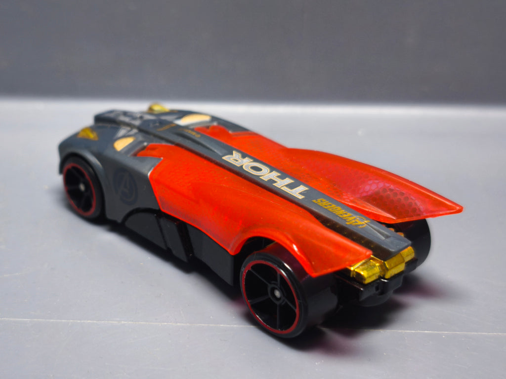 Hot Wheels 2015 avengers  Buzz bomb (A10)