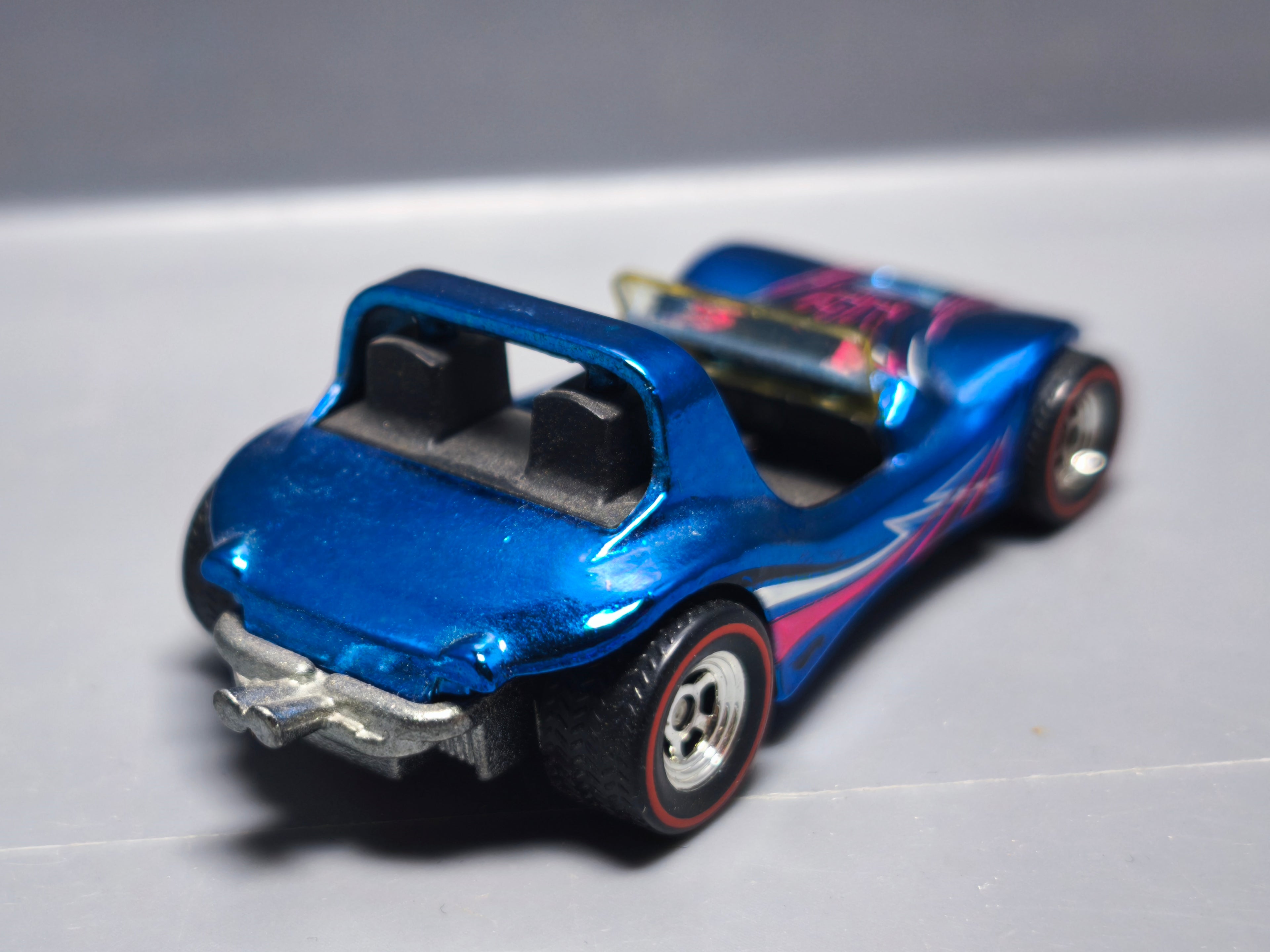 Hot Wheels 2009 exclusive Walmart  Dune daddy (A10)
