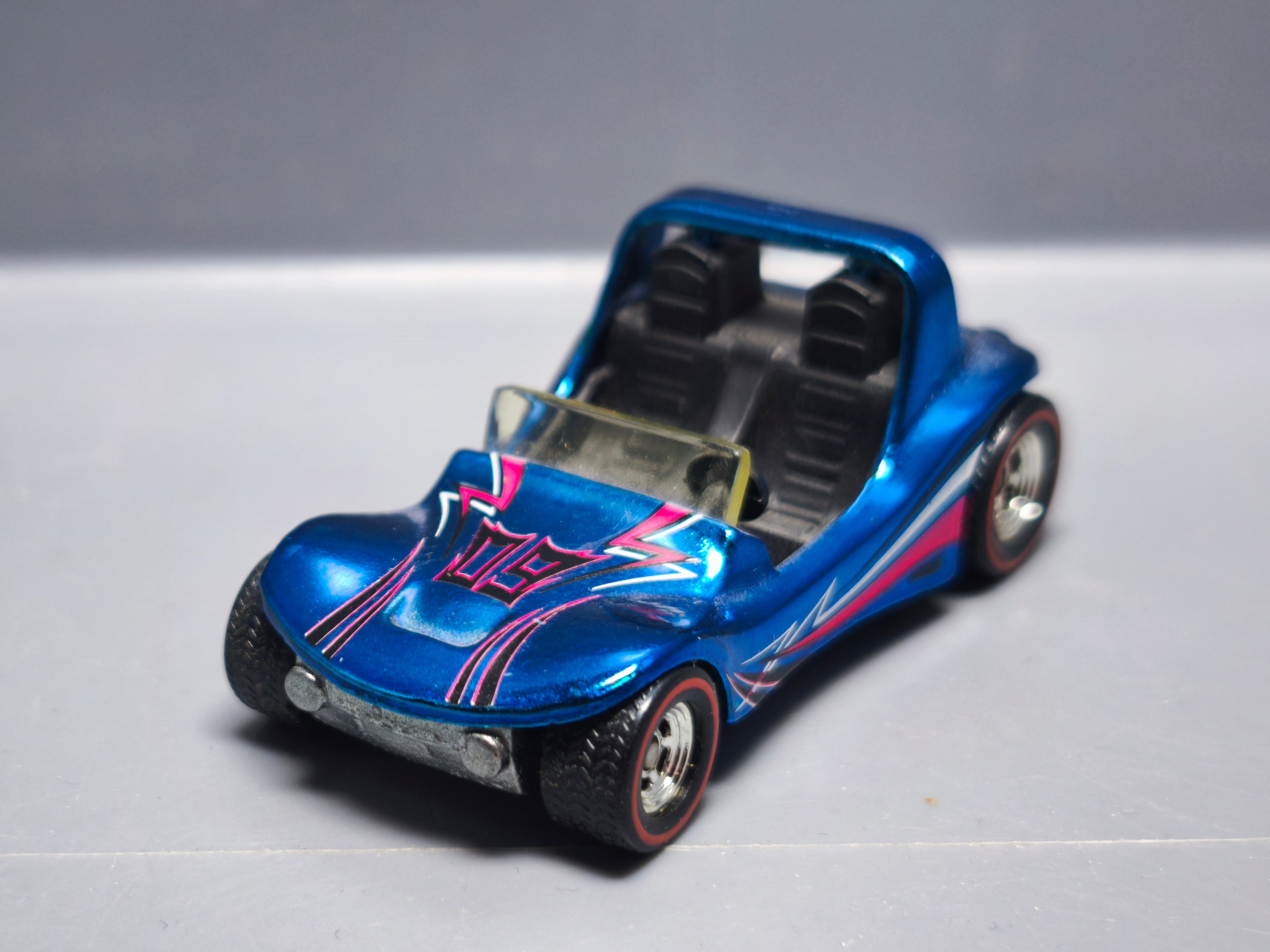 Hot Wheels 2009 exclusive Walmart  Dune daddy (A10)