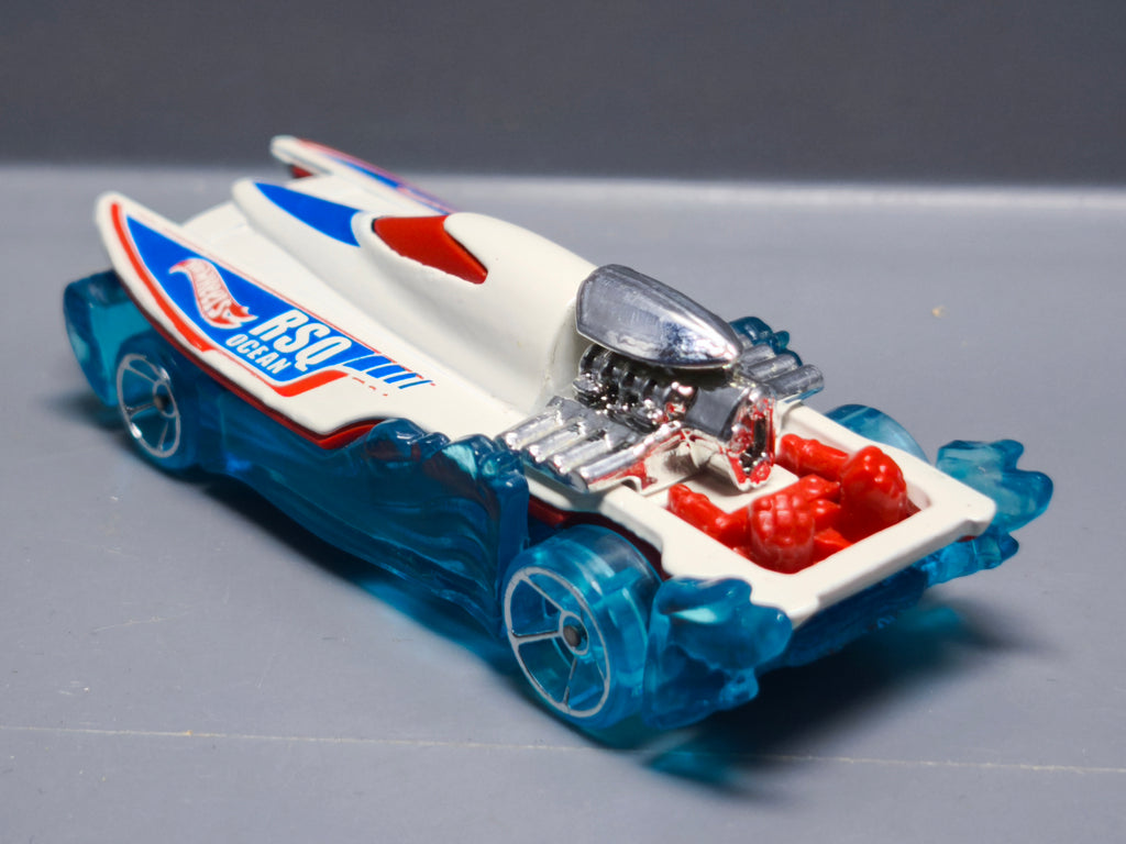 Hot Wheels Mad splash 2016- 214  (A11)
