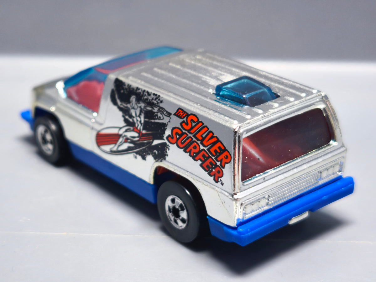 Hot Wheels 1981 the heroes Silver surfer  (A11)