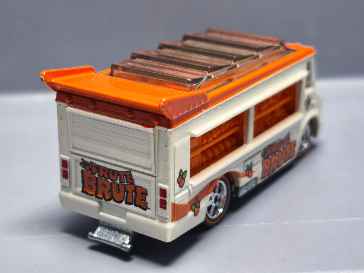Hot Wheels 2014 general mills Smokin grille    (A11)