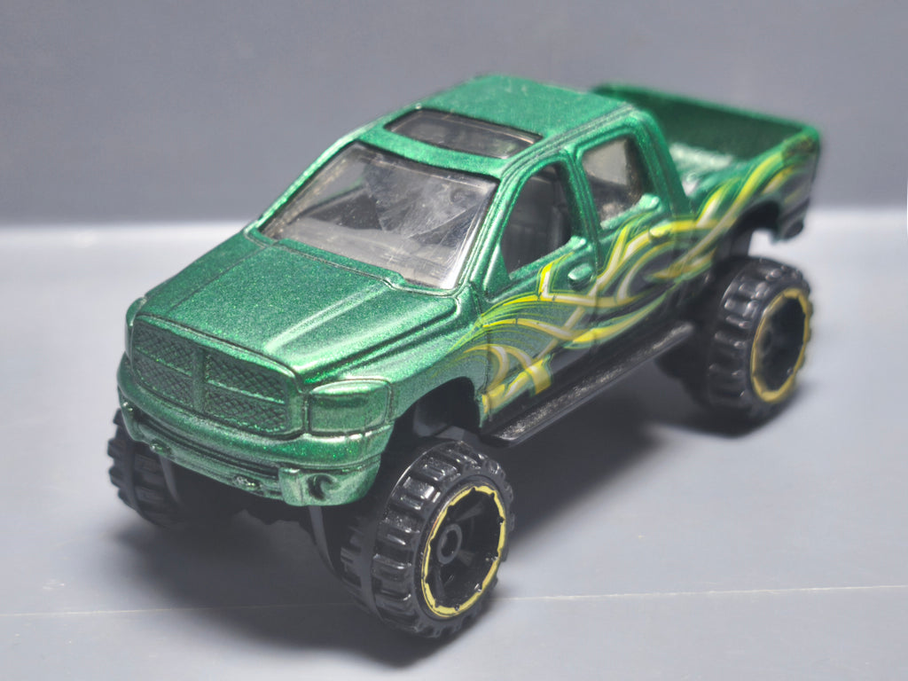 Hot Wheels Dodge ram 1500 2014-133  (A12)