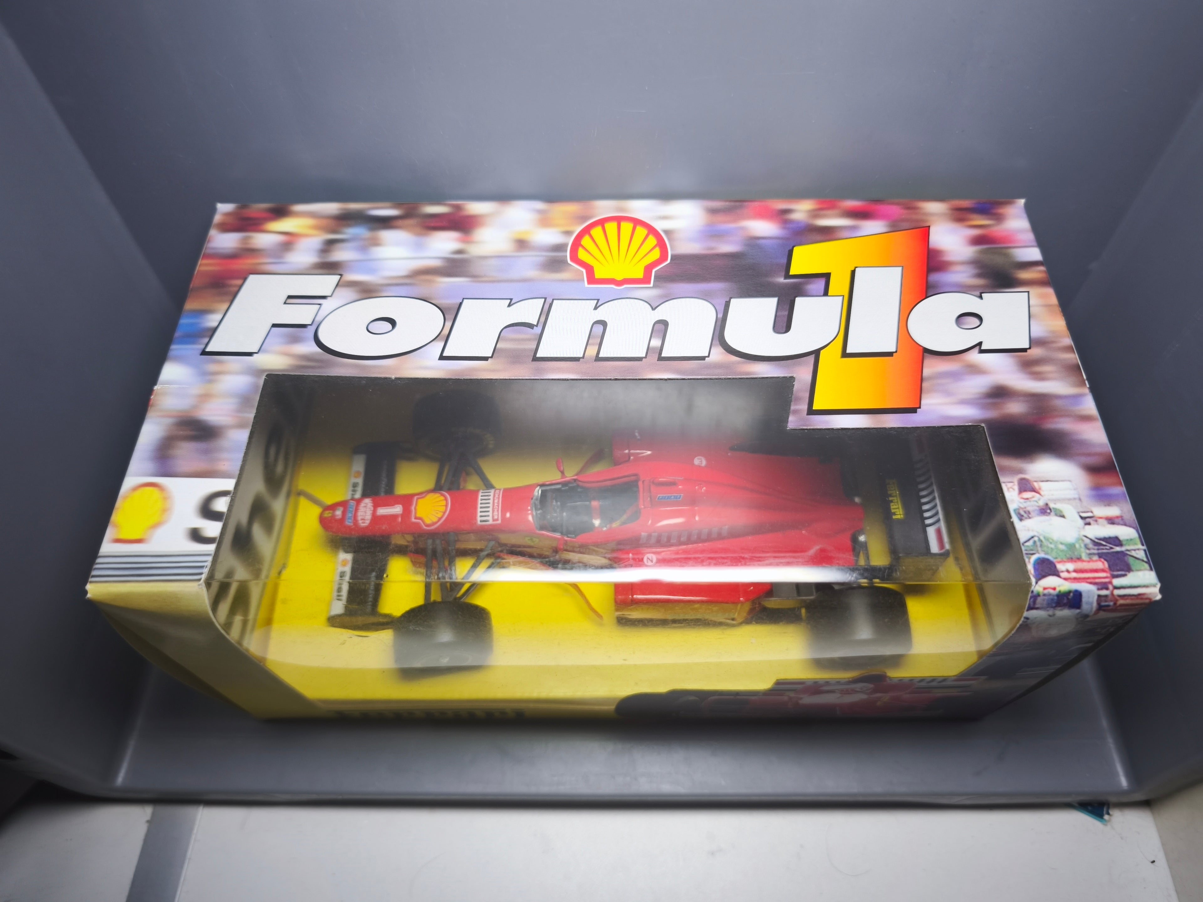Maisto Maisto 1/20 Formula 1 Shell Ferrari F310 Michael Schumacher (ET)
