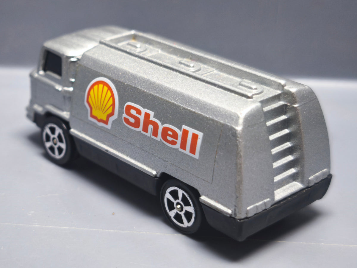 Corgi juniors  Petrol tanker  (A13)