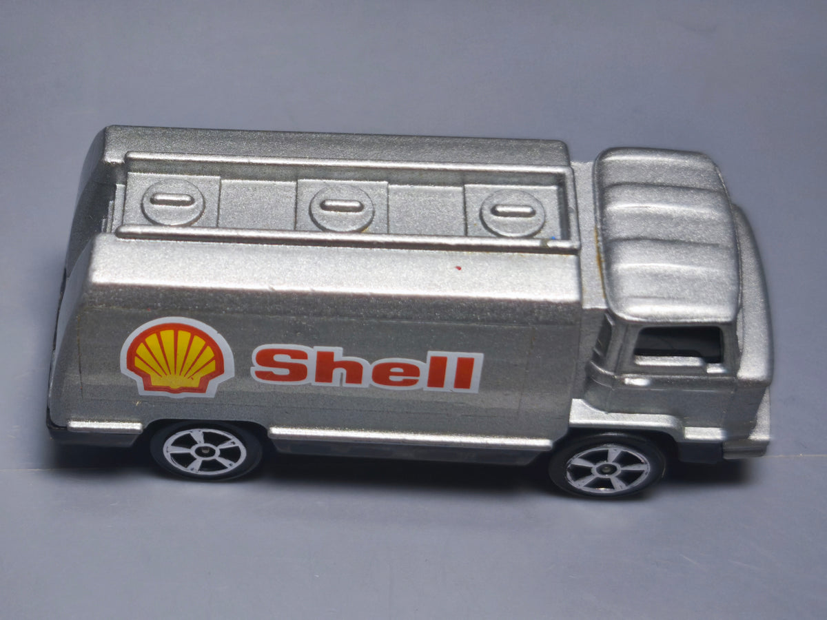 Corgi juniors  Petrol tanker  (A13)