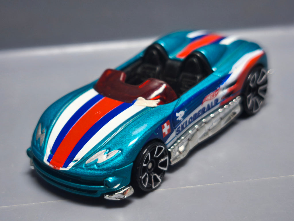 Hot Wheels 2015 road trippin exclusive Walmart  MX48 turbo   (A14)