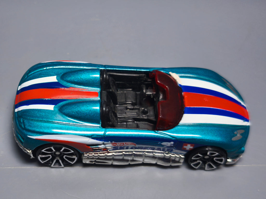 Hot Wheels 2015 road trippin exclusive Walmart  MX48 turbo   (A14)