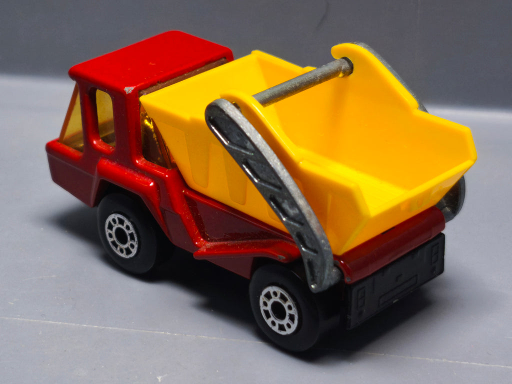 Matchbox  1970 superfast  Skip truck  (A33)