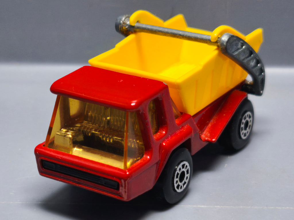 Matchbox  1970 superfast  Skip truck  (A33)