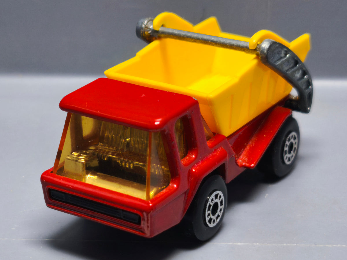 Matchbox  1970 superfast  Skip truck  (A33)
