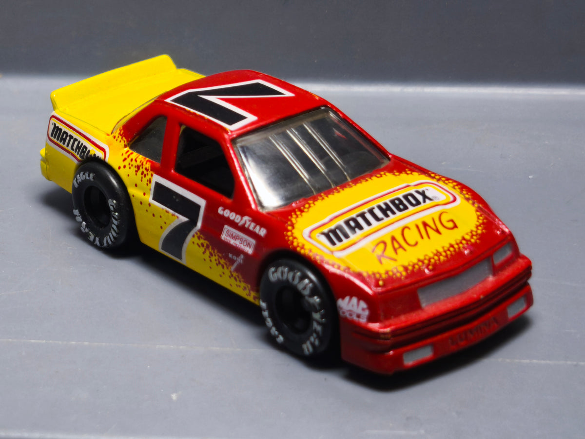 Matchbox 1992 NASCAR  Chevrolet lumina    (A33)