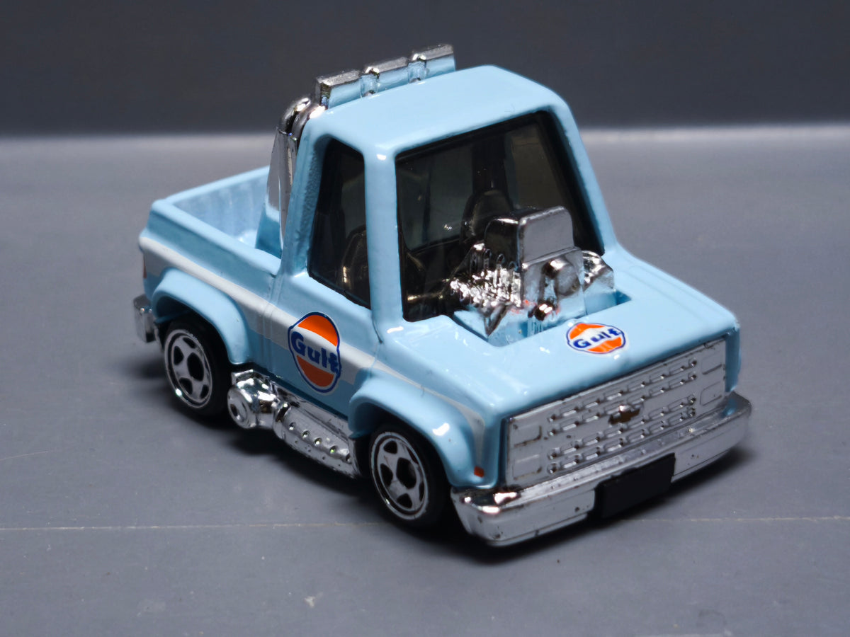 Hot Wheels 2025 Noppo Gulf racing Toon'd '83 Chevy silverado   (A33)