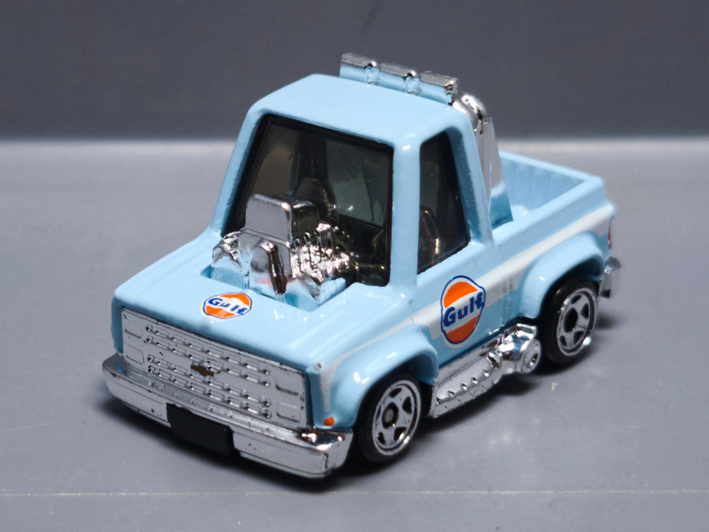 Hot Wheels 2025 Noppo Gulf racing Toon'd '83 Chevy silverado   (A33)