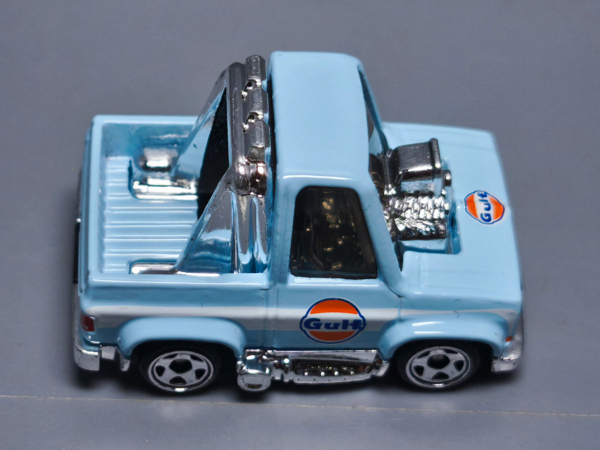 Hot Wheels 2025 Noppo Gulf racing Toon'd '83 Chevy silverado   (A33)