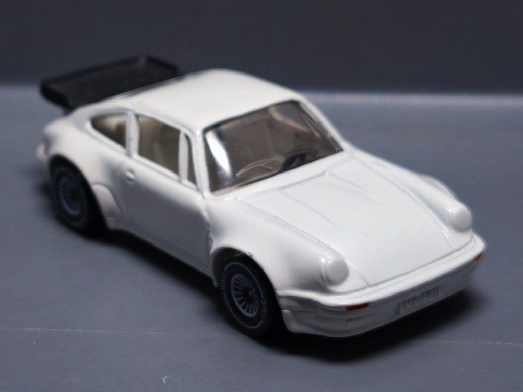 Siku  Porsche 911 turbo     (A27)