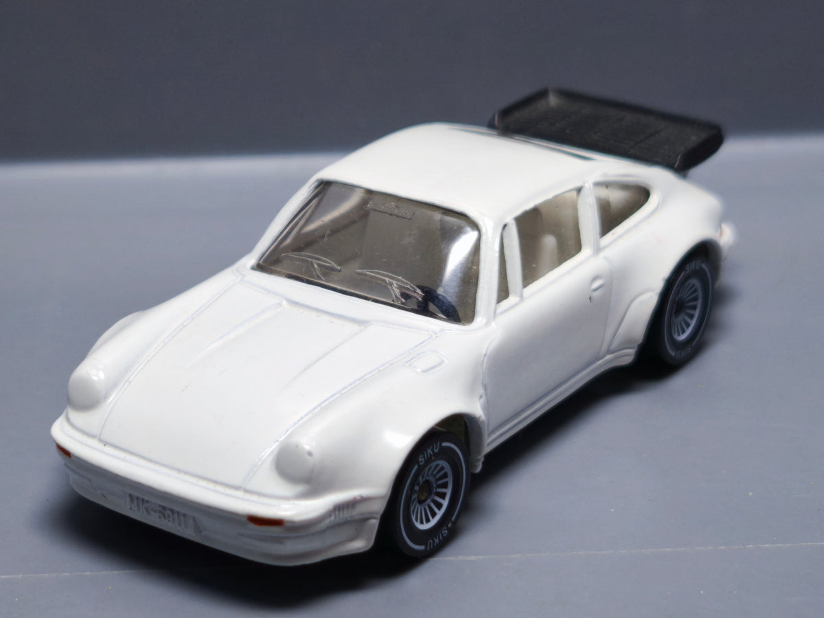 Siku  Porsche 911 turbo     (A27)