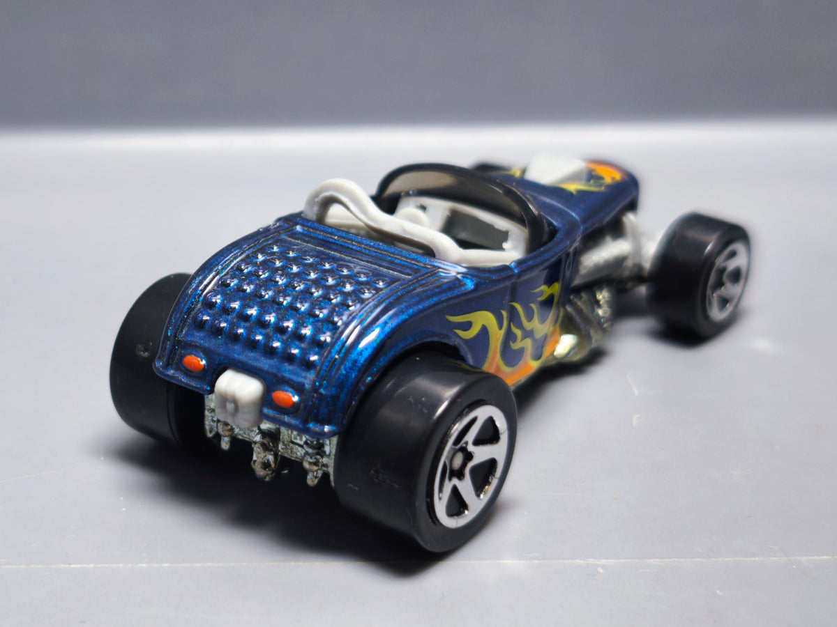Hot Wheels 2003 decades exclusive target  Deuce roadster  (A34)