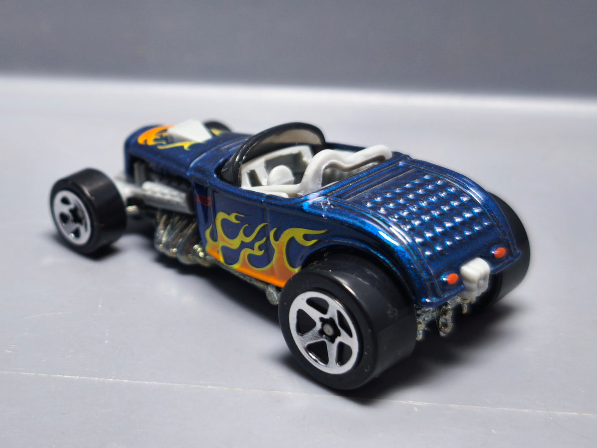 Hot Wheels 2003 decades exclusive target  Deuce roadster  (A34)