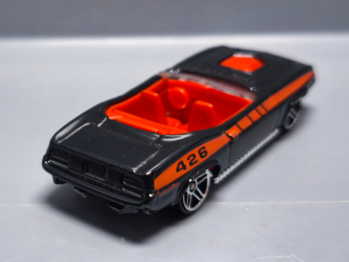Hot Wheels 2003 decades exclusive target 1970 plymouth barracuda   (A34)
