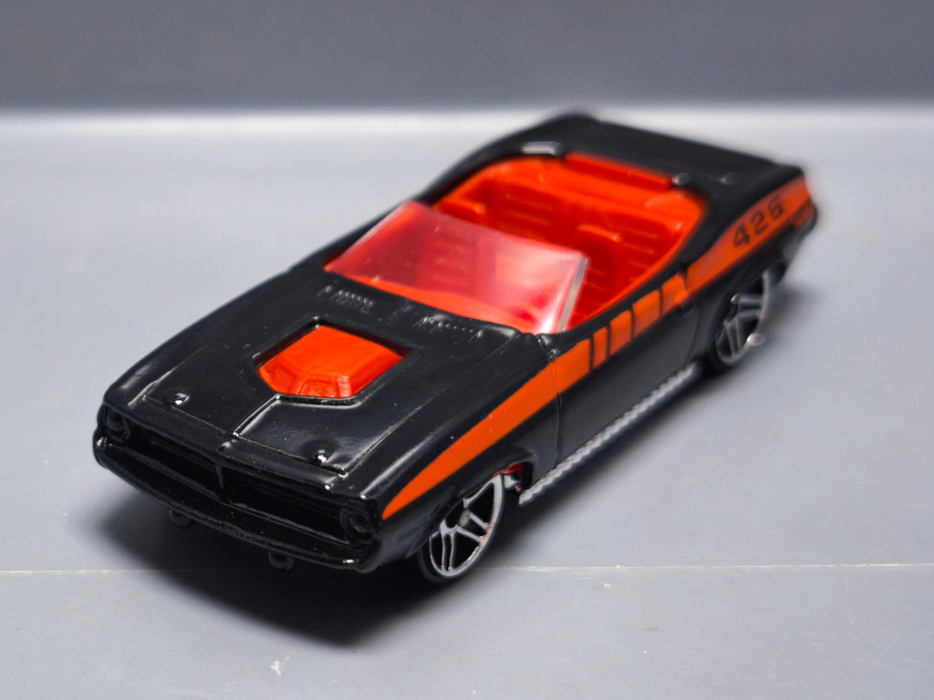 Hot Wheels 2003 decades exclusive target 1970 plymouth barracuda   (A34)