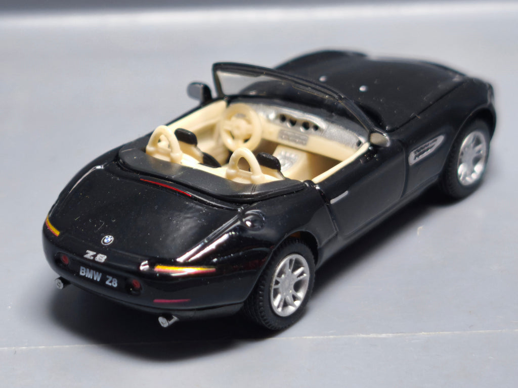 Hongwell 1/72 BMW Z8  (A34)