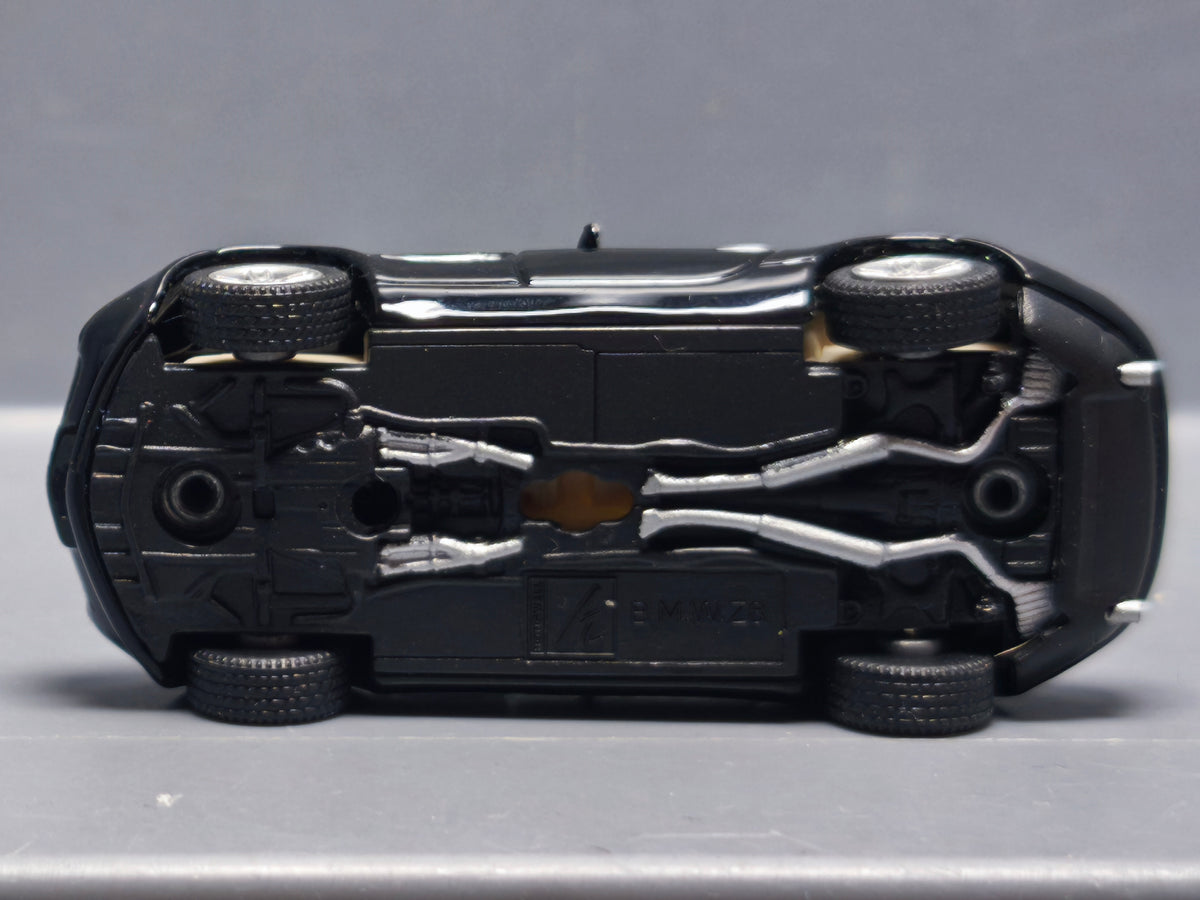 Hongwell 1/72 BMW Z8  (A34)