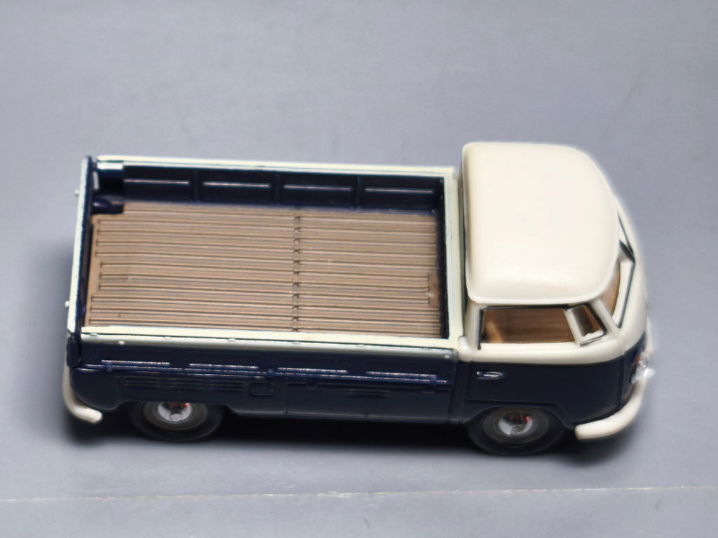 Hongwell 1/72 Volkswagen T1 pickup   (A34)