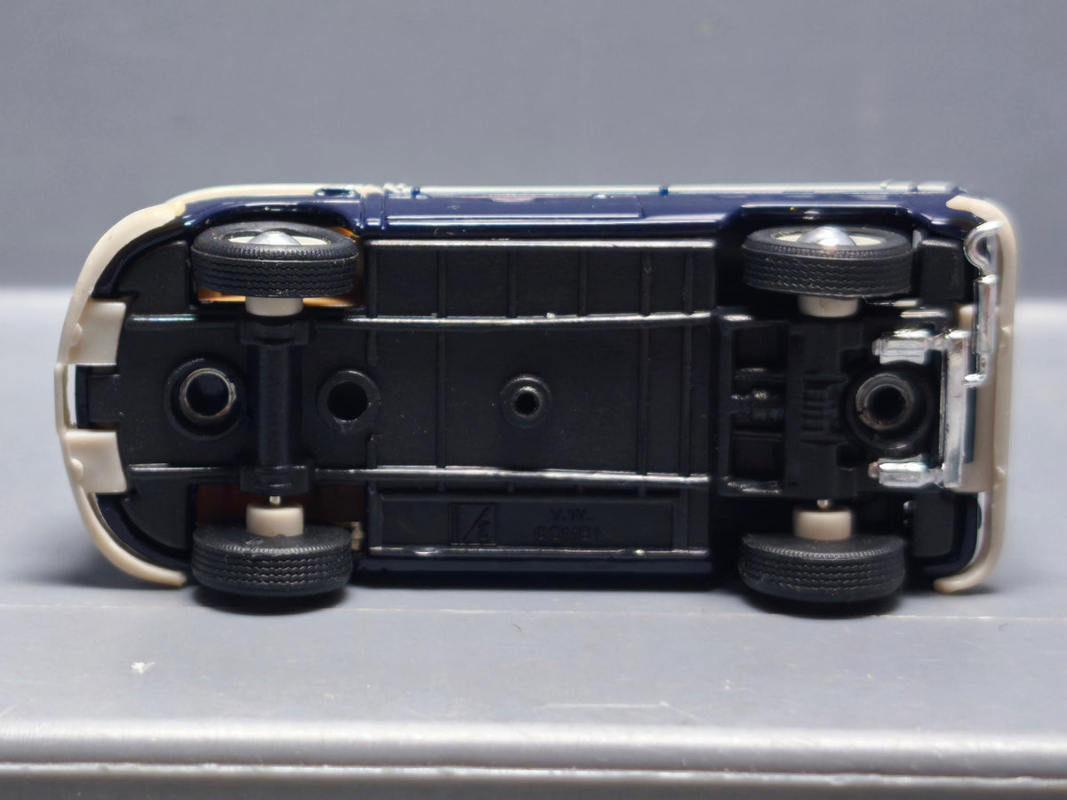 Hongwell 1/72 Volkswagen T1 pickup   (A34)