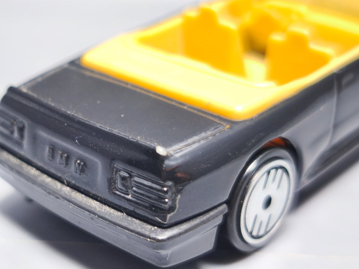 Rare Hot Wheels BMW 323 Promo Bata (A24)