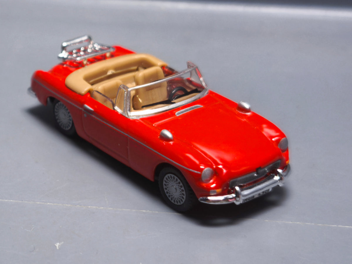 Schuco  1/72 MGB cabrio  (A35)