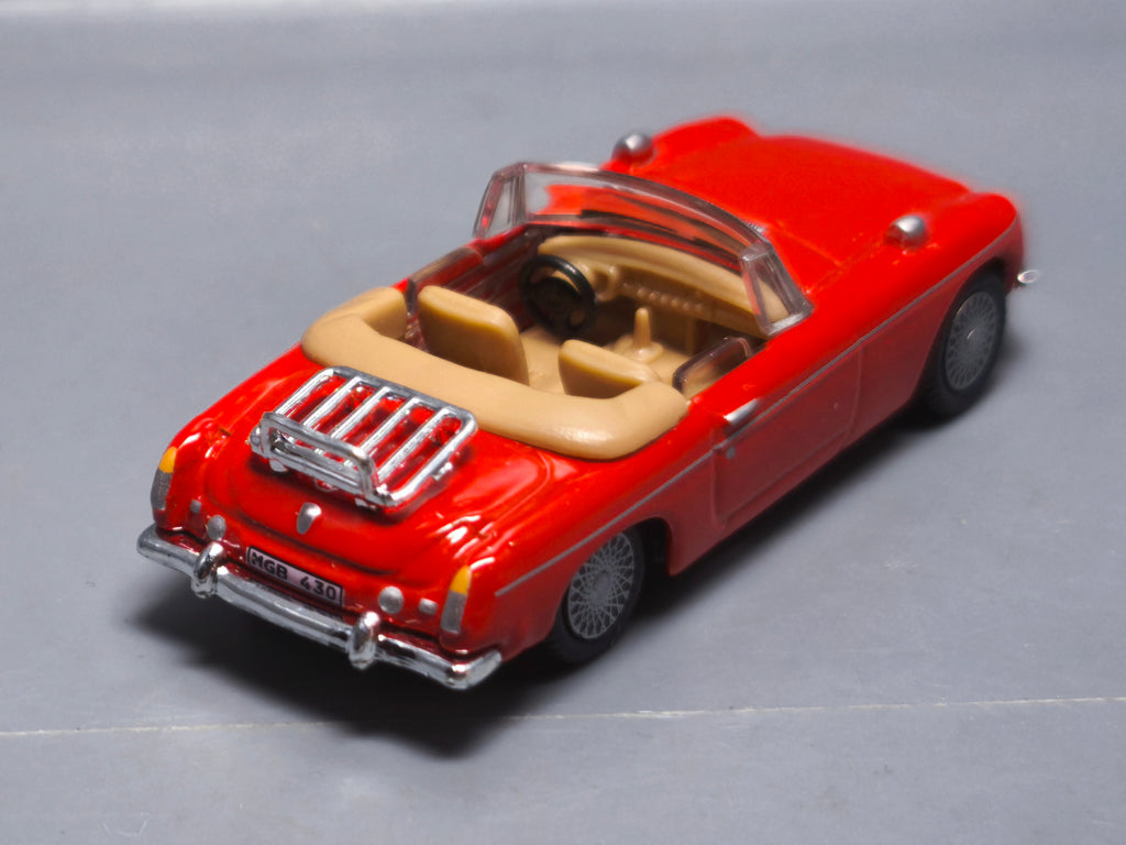 Schuco  1/72 MGB cabrio  (A35)