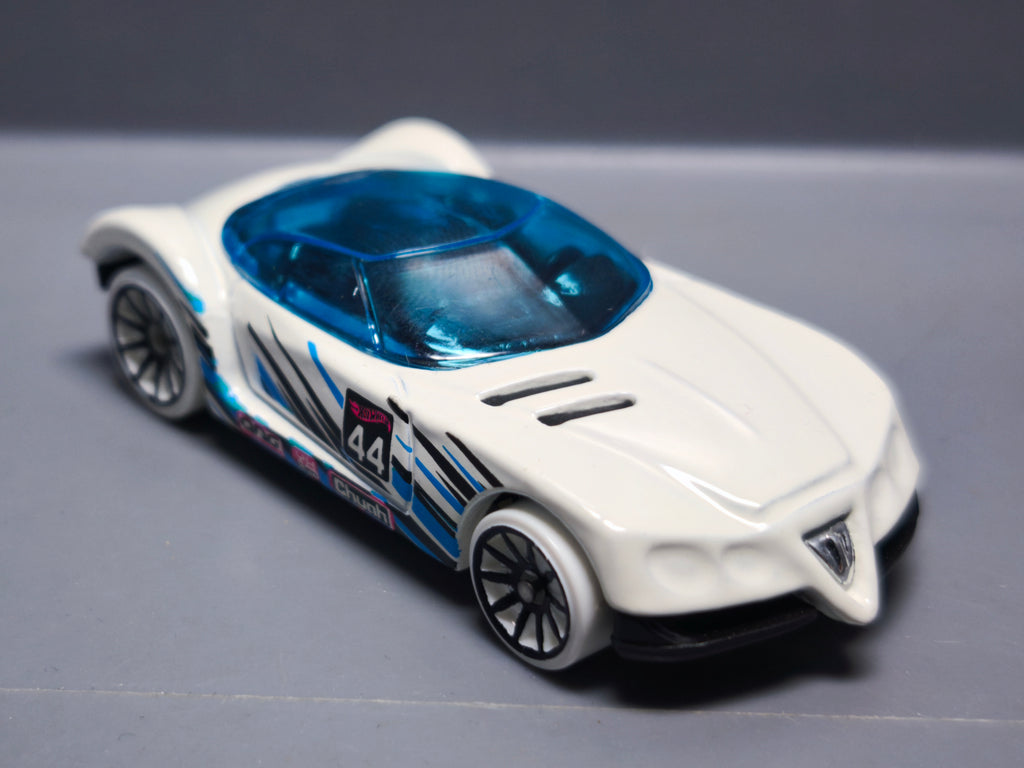 Hot Wheels 2016 multipack  Golden arrow     (A25)