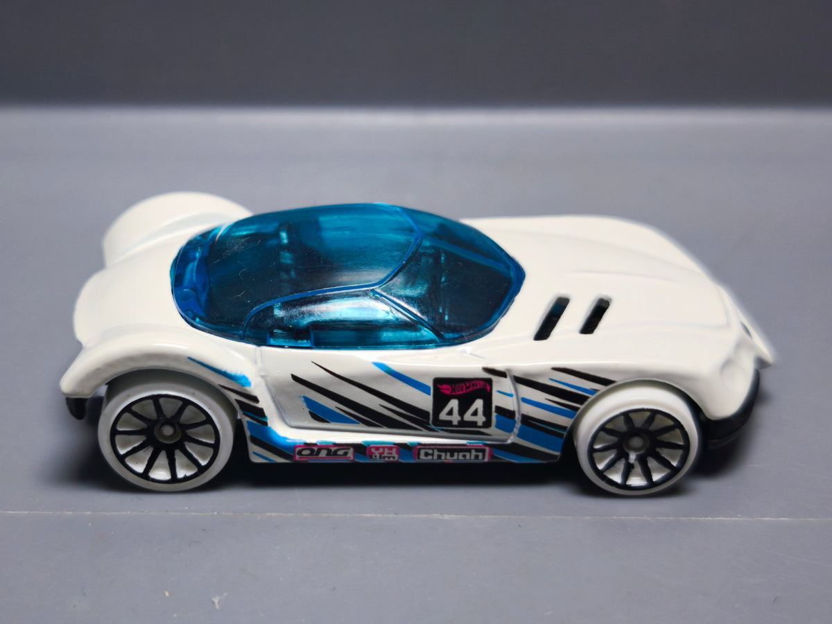 Hot Wheels 2016 multipack  Golden arrow     (A25)