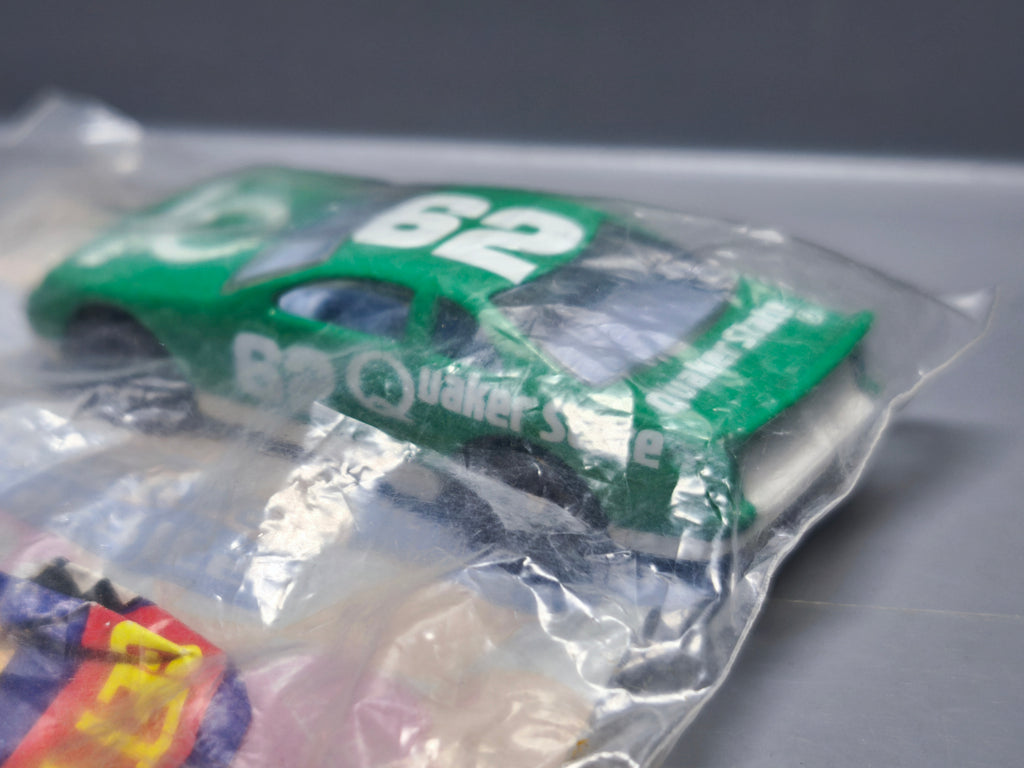Hot Wheels 1993 promo mcdonald happy meal Quaker state stocker (A25)